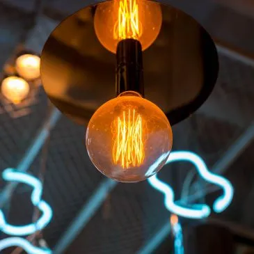 eletricista-para-instalar-iluminacao-em-geral.webp